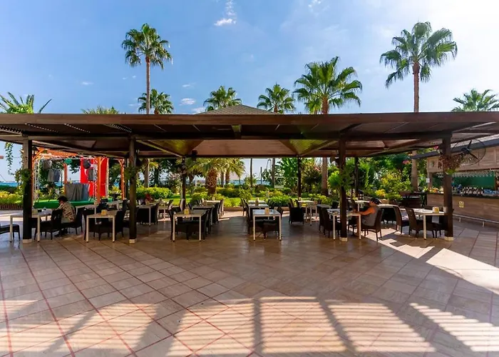 ホテル L'ancora ケメル