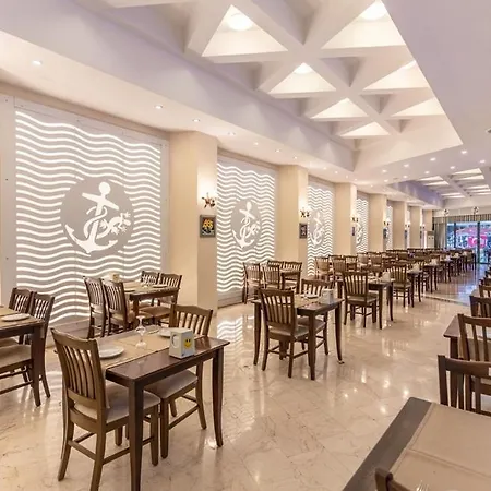 安科拉海滩酒店 凯梅尔