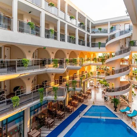 Hotel L'ancora 4*